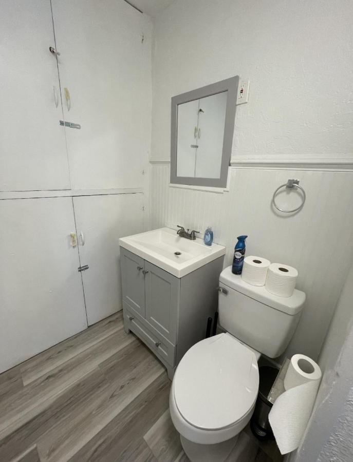 The Blue Wave Suite Unit B St. Petersburg Extérieur photo